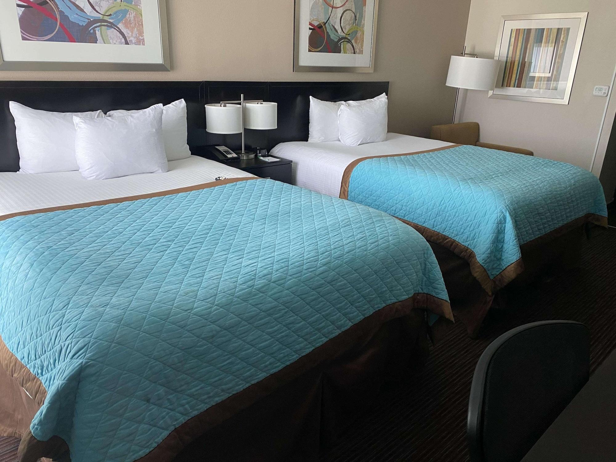 Отель Wyndham Garden Мидленд Экстерьер фото